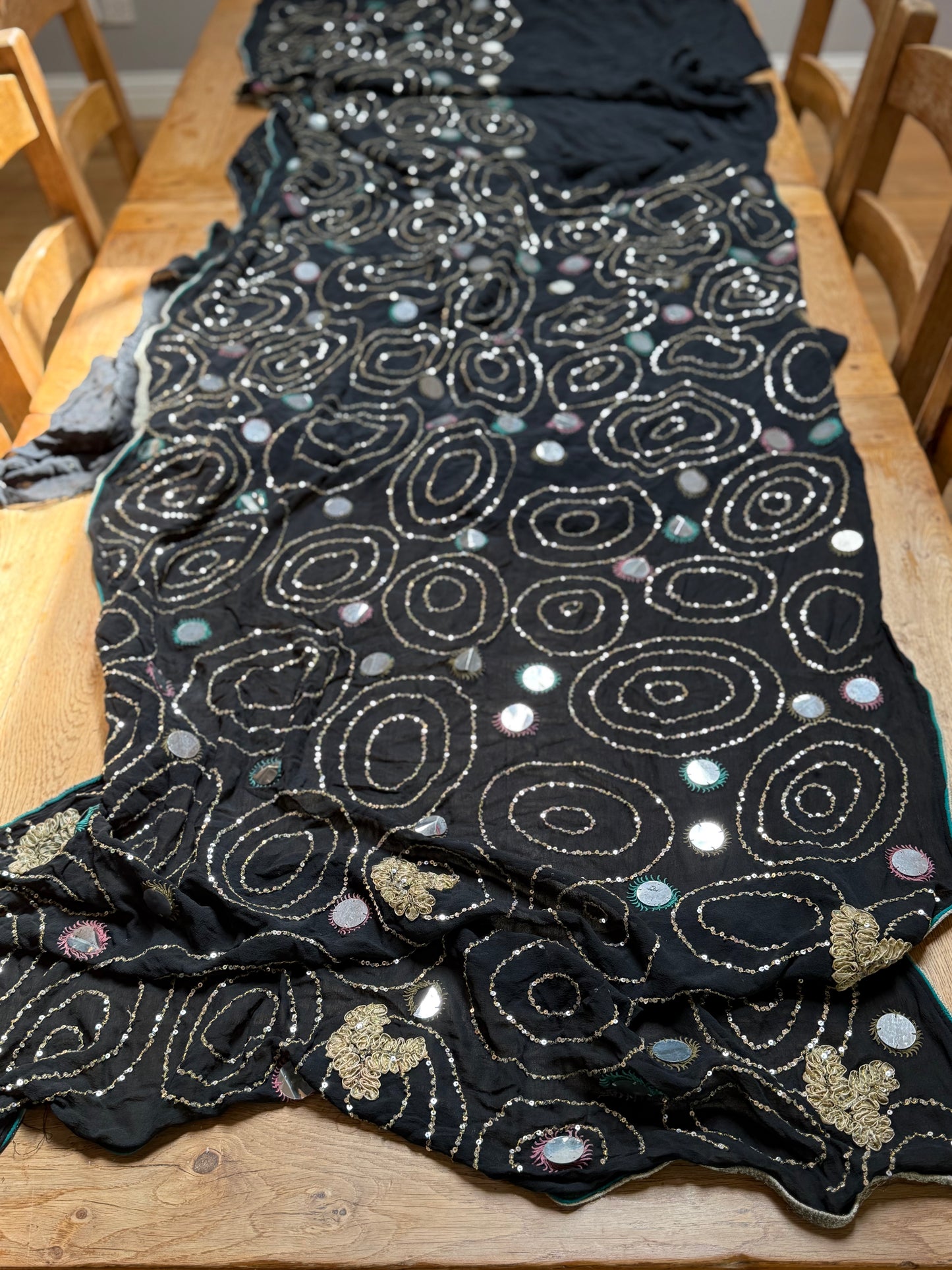 PURE SILK full sari. Unique. Heavily beaded. Vintage saree.