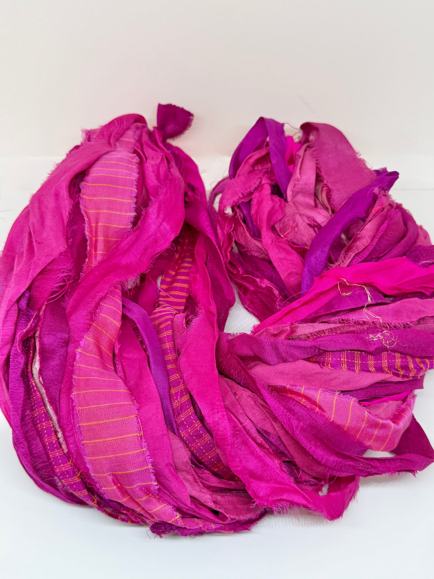 Sari Silk Ribbon Yarn – Pink Medley. Weaving and fibre arts.