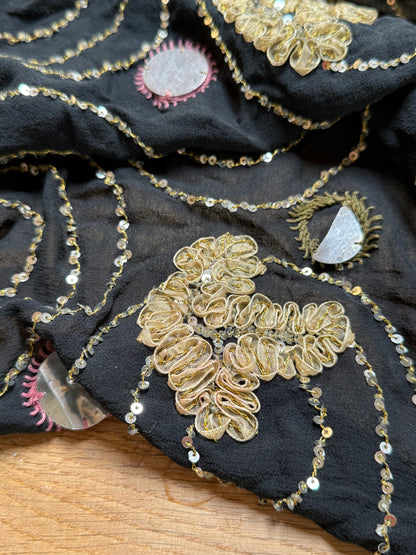 PURE SILK full sari. Unique. Heavily beaded. Vintage saree.