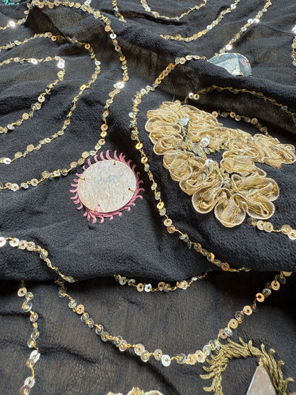 PURE SILK full sari. Unique. Heavily beaded. Vintage saree.