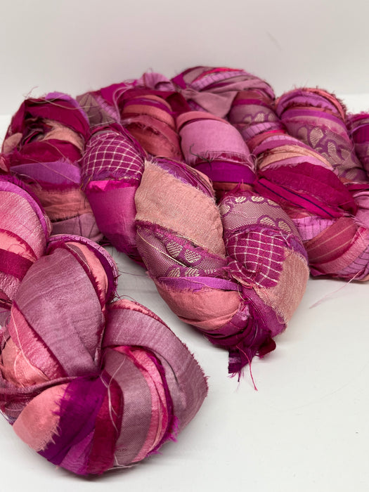 Sari silk ribbon, silk ribbon yarn. Mixed pink shades. – Yarn Yarn