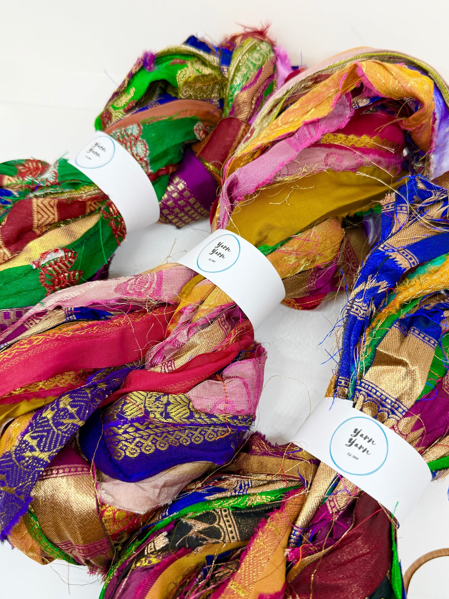 Sari border ribbon yarn for fibre art.