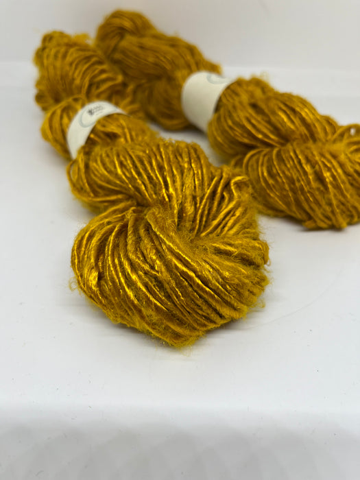 Banana yarn. Honey Gold. Handspun yarn.