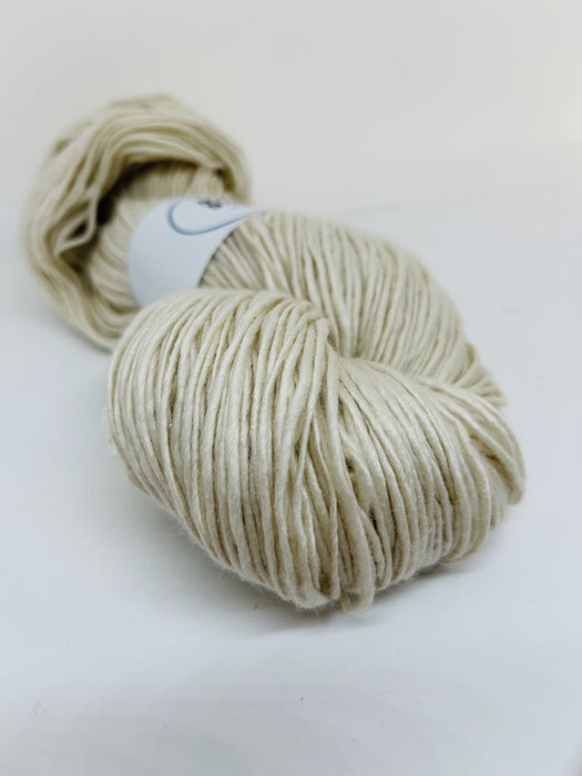 Organic eri silk yarn. Ahimsa silk yarn.