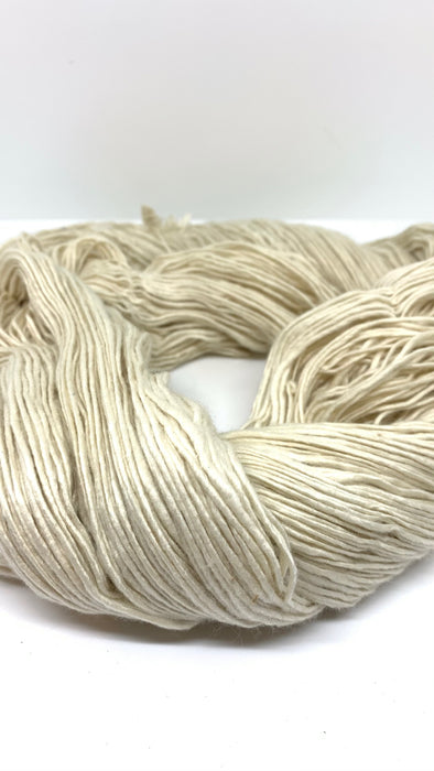 Organic eri silk yarn. Ahimsa silk yarn.